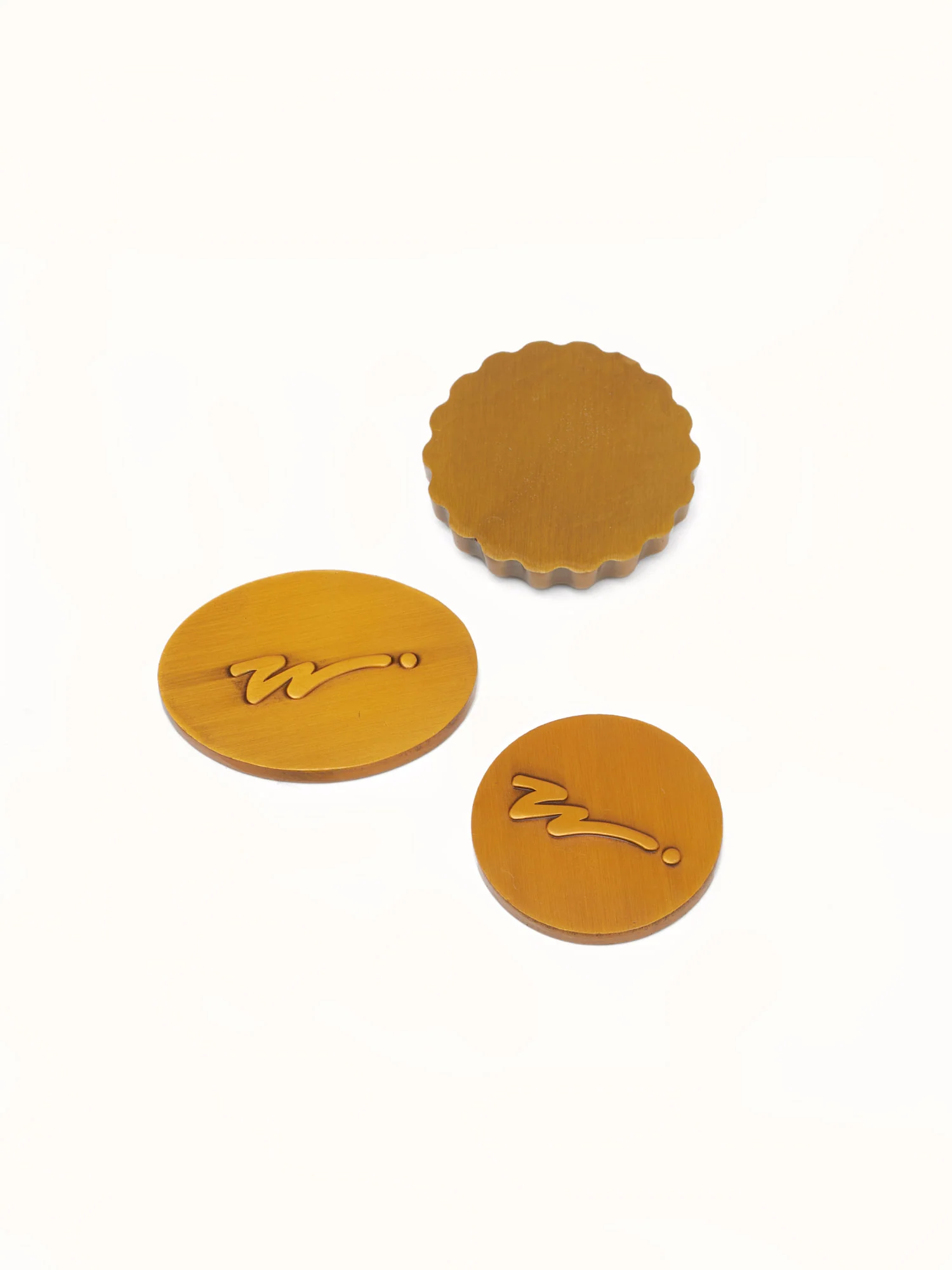 Ball Marker 3-Pack - The Hunter Antique Brushed Gold - Image 3