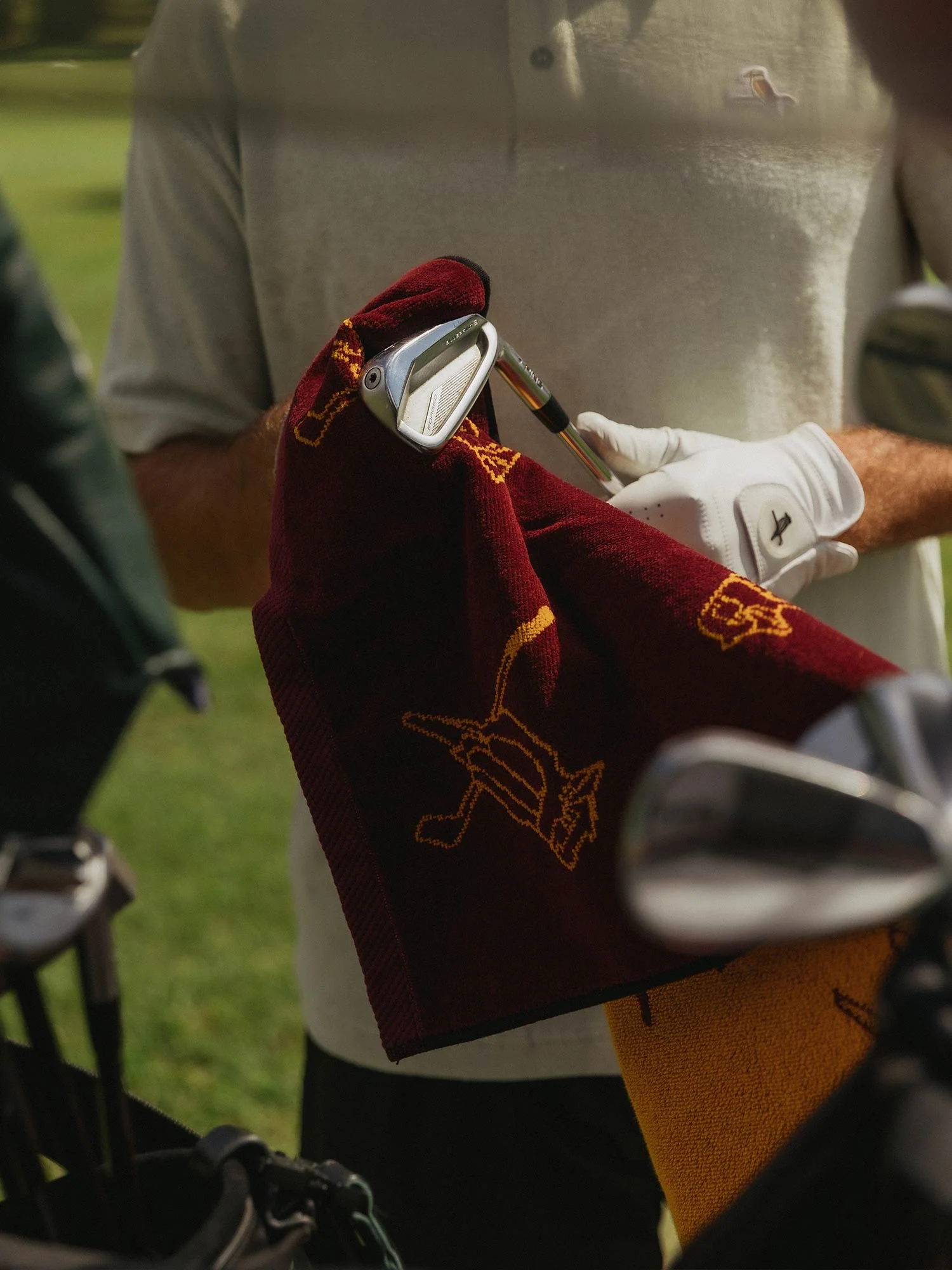 Kooka Icon Towel Merlot / Gold - Image 2