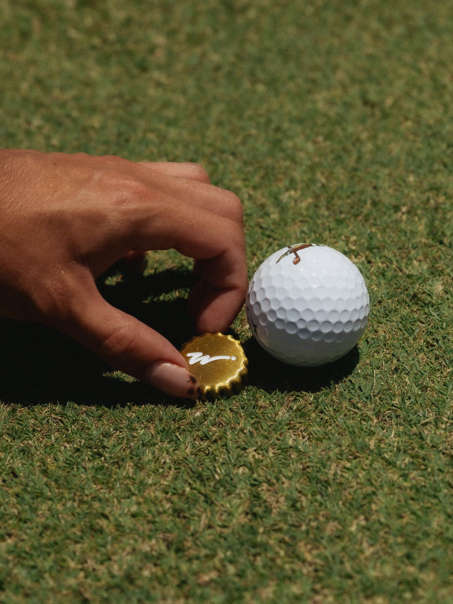 Ball Marker On Watch 3 Pack - White / Green / Brushed Gold - Image 4