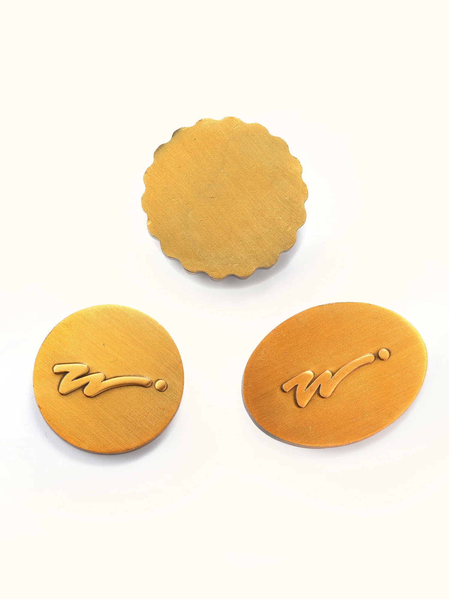 Ball Marker On Watch 3 Pack - White / Green / Brushed Gold - Image 5
